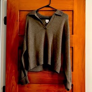 Super comfortable “A New Day” loungewear set! Pants have been wore 2x.